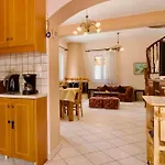Joya Villa Makriotika